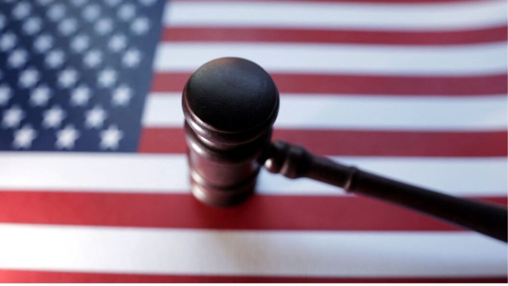 U.S. flag and Judge gavel are seen in this illustration taken, August 6, 2024. (REUTERS/Dado Ruvic/Illustration/File Photo)